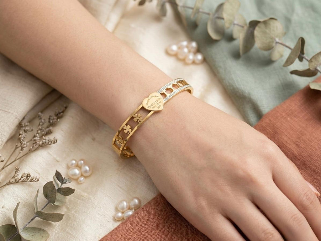 Heart Shaped Anti Tarnish Bracelet