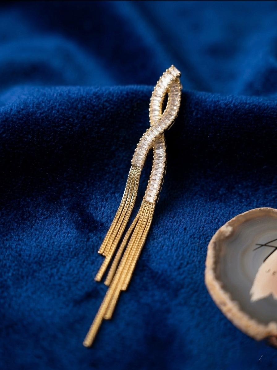 AD Stone Gold Stunning hangings