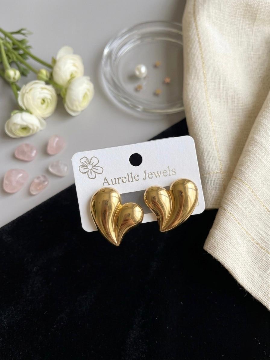 Heart Shaped Anti Tarnish Golden Studs