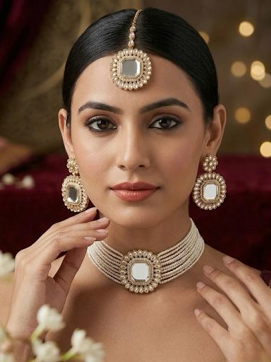 white Pearl Choker Set With Single Stone