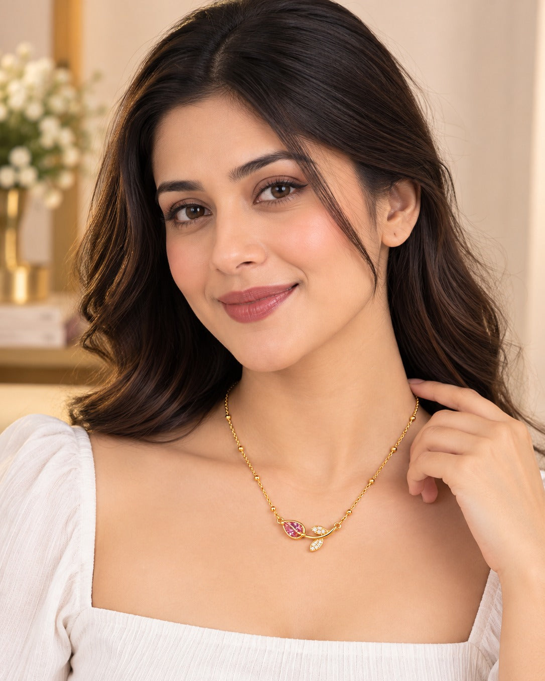 Anti Tarnish Necklace With Flower Pendant
